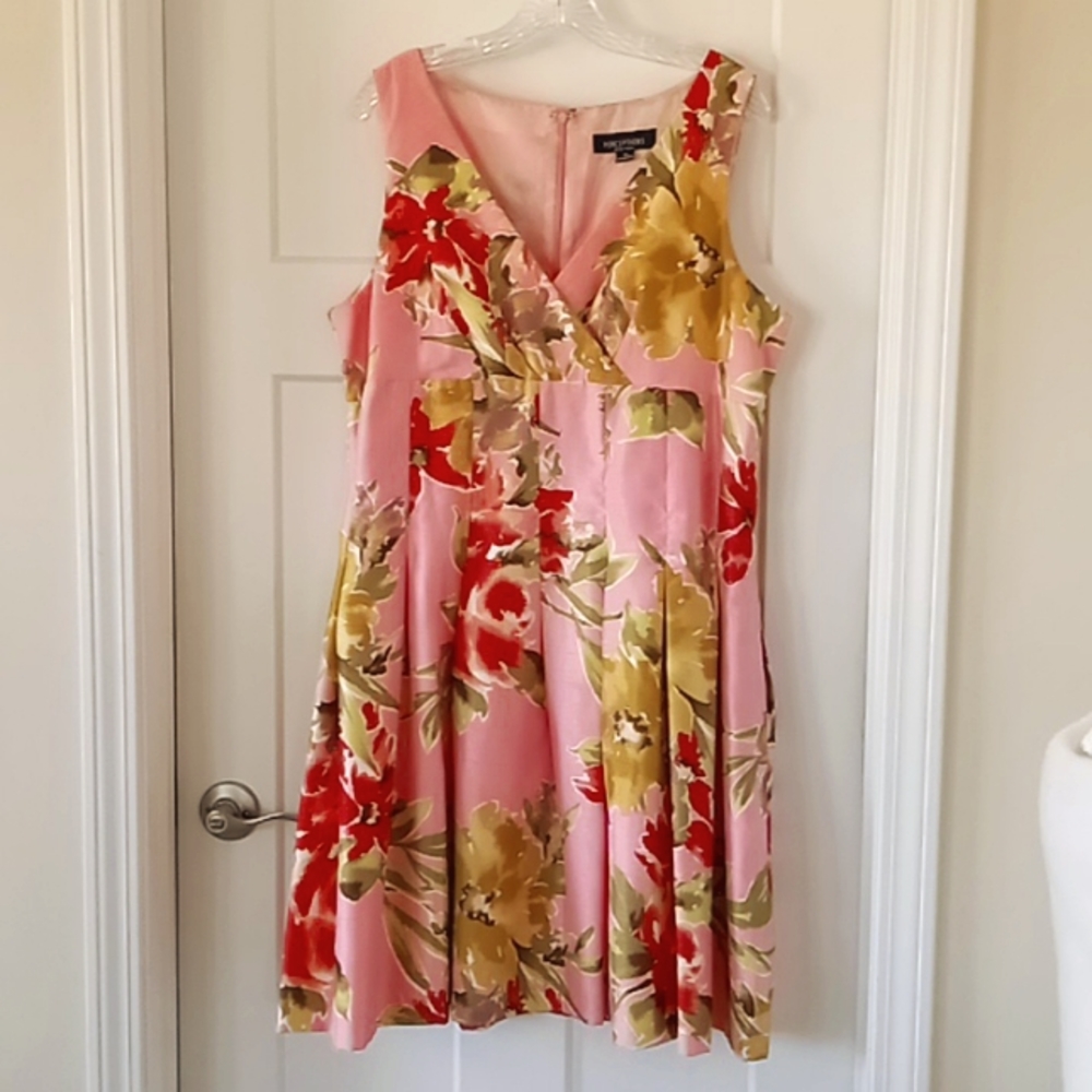 Perceptions New York Fit & Flare Floral Dress Size 18